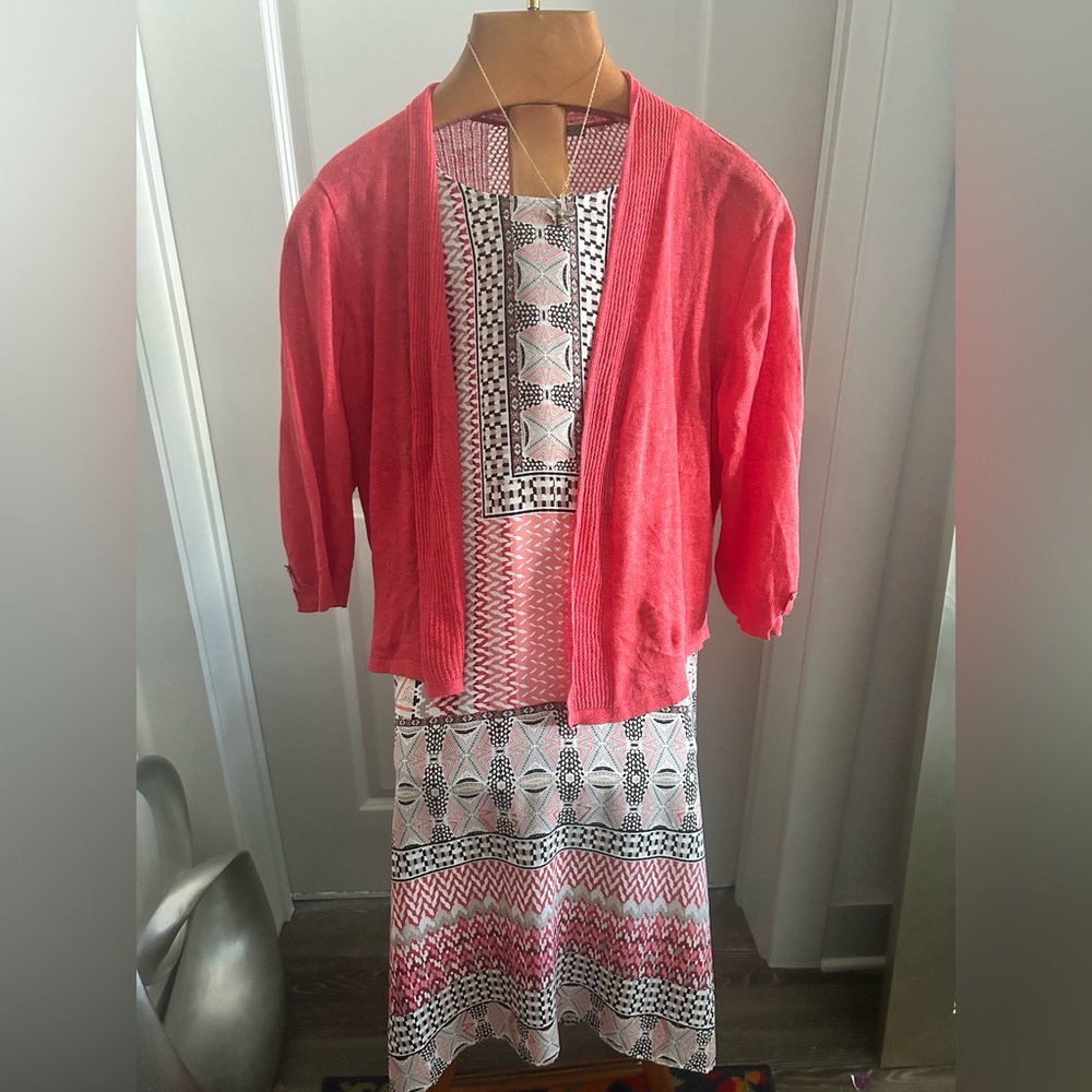 Zozo, set of Patterned, sleeveless,Dress with matching Cardigan, size large